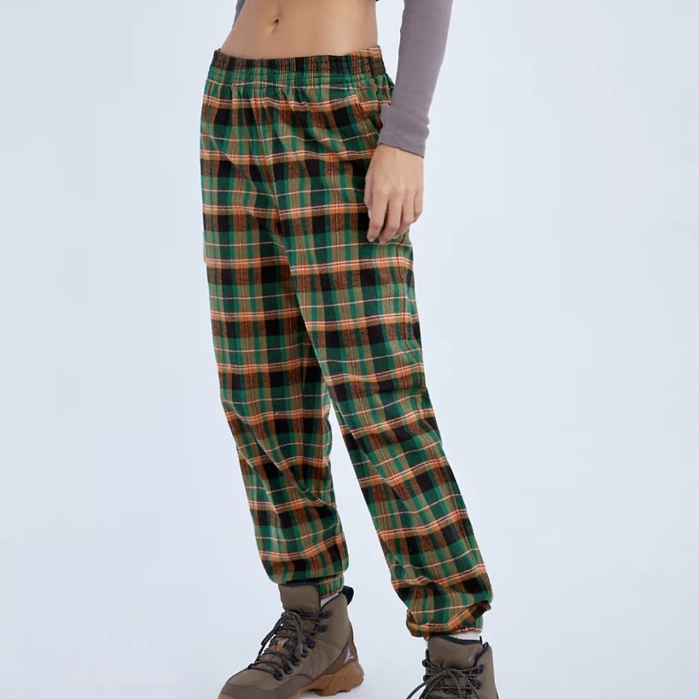 TNA flannel cargo joggers